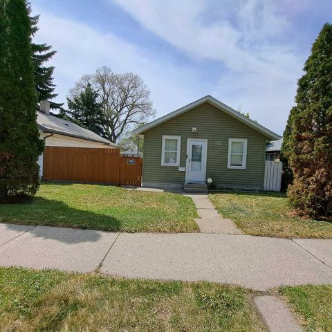 132 20 Street N Lethbridge AB T1H 3M5