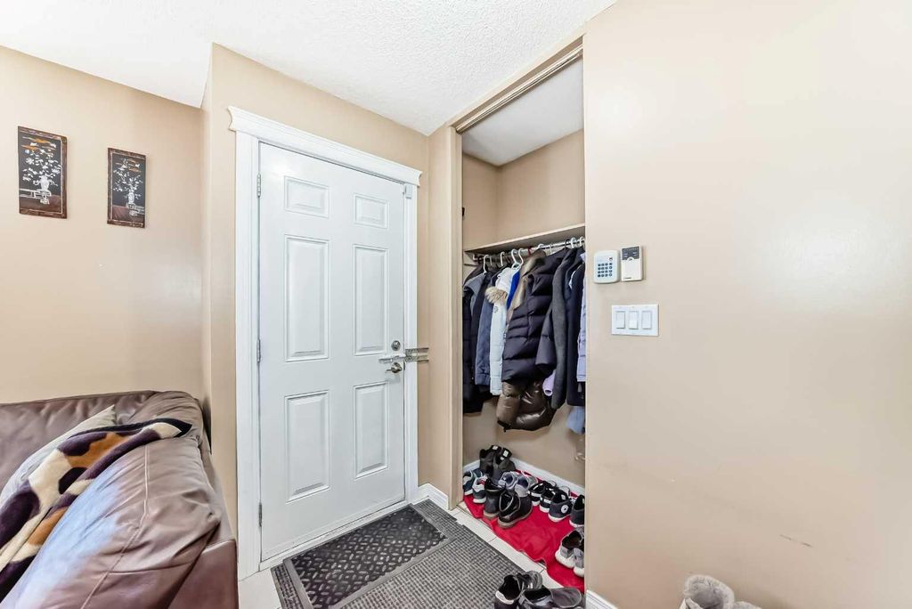Photo of 659 Maryvale Way NE, Calgary, AB T2A 2V6 (MLS # A2295186)