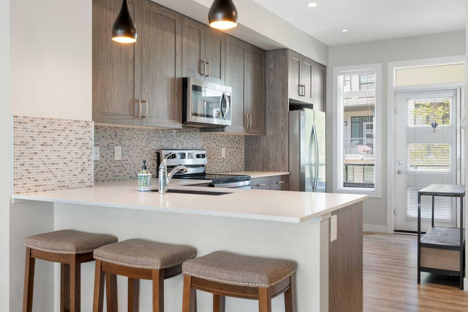138 Seton Passage SE 28
