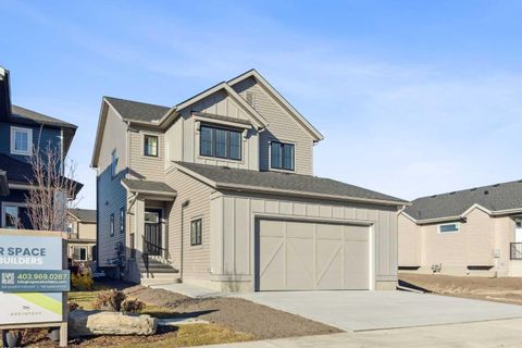 120 Quartz Crescent Cochrane AB T4C 3G2