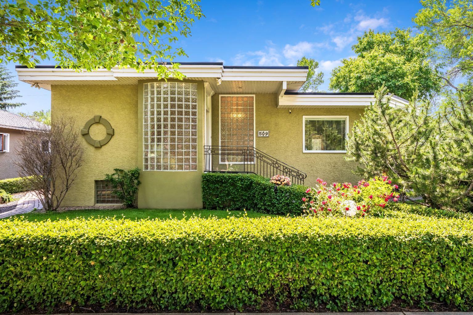 509 15 Avenue NE