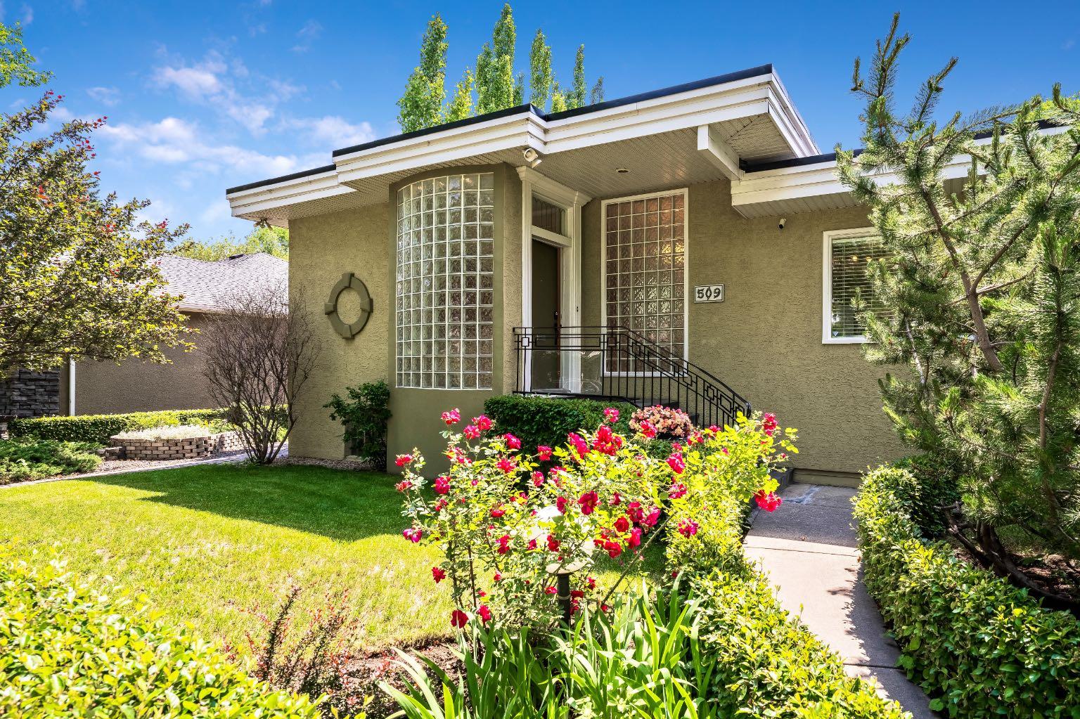 509 15 Avenue NE