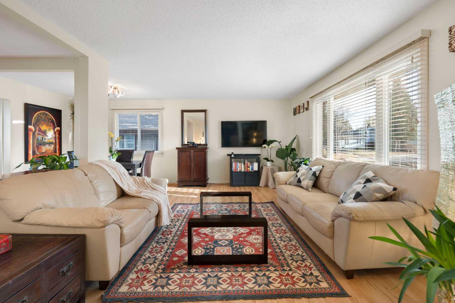 308 Hunterbrook Place NW