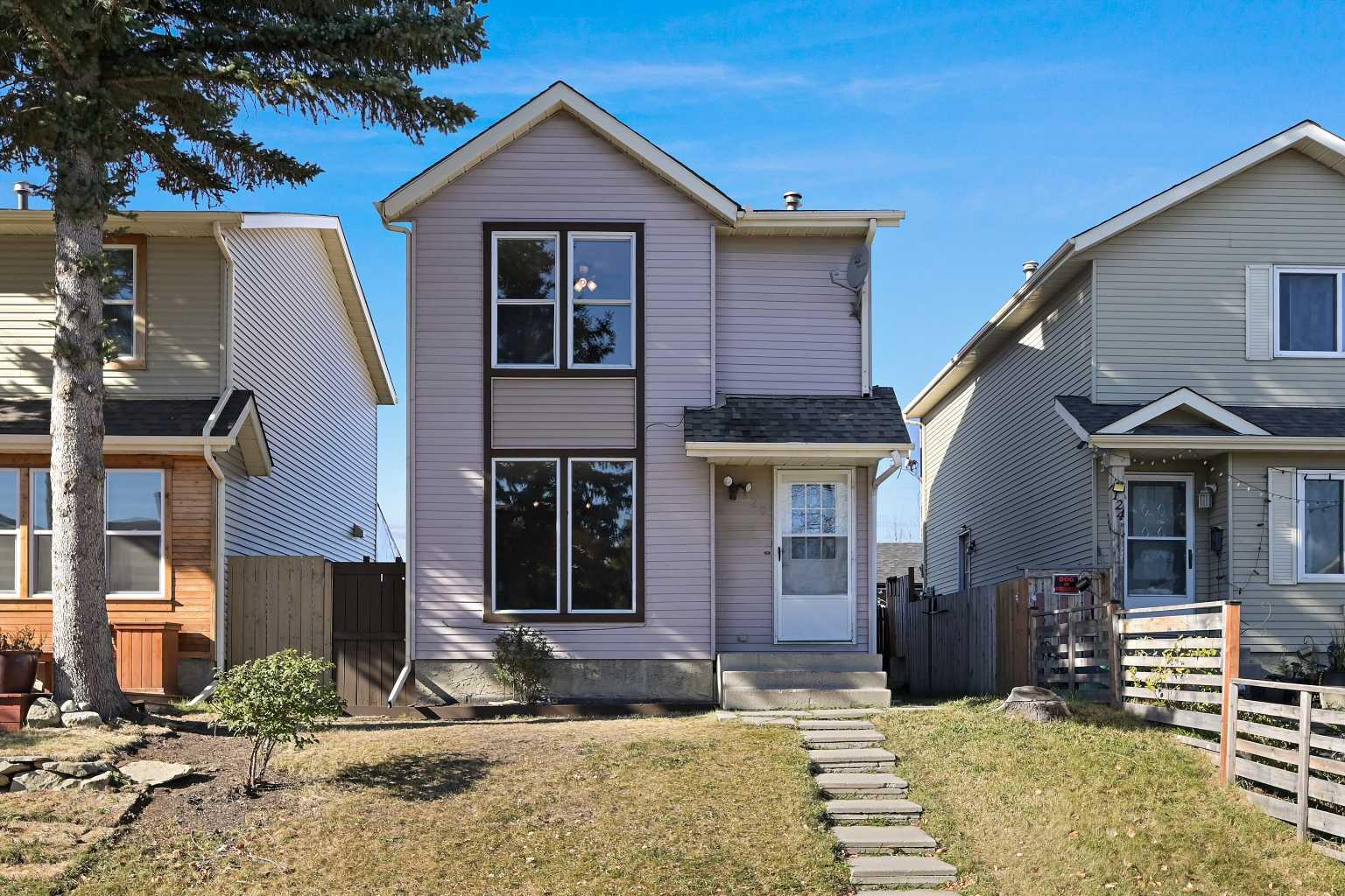 128 Castlegreen Close NE