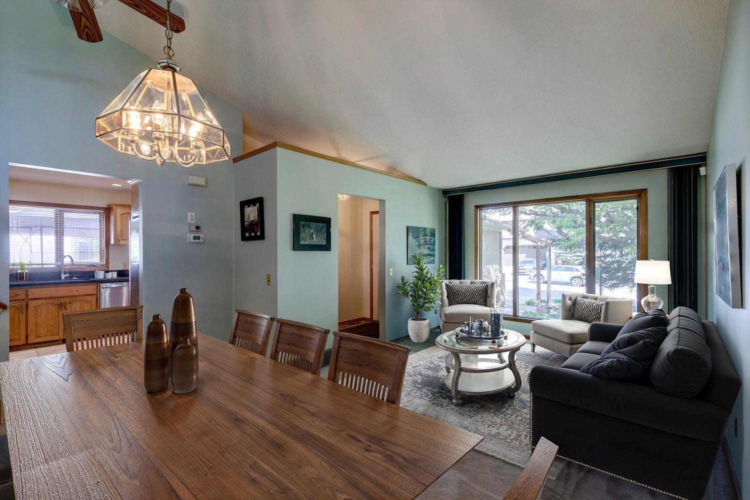 49 Shannon Circle SW