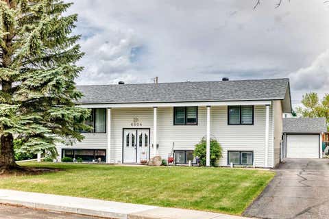 Photo of 6004 53 Ave Ave, Ponoka, AB T4J 1K7 (MLS # A2319188)