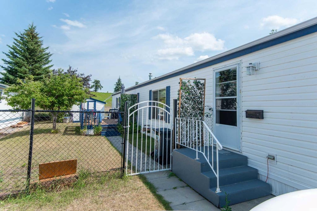 337-37543 ENGLAND WAY, RURAL RED DEER COUNTY, AB T4S 2C5 - Image 3741633421.jpeg?d=l