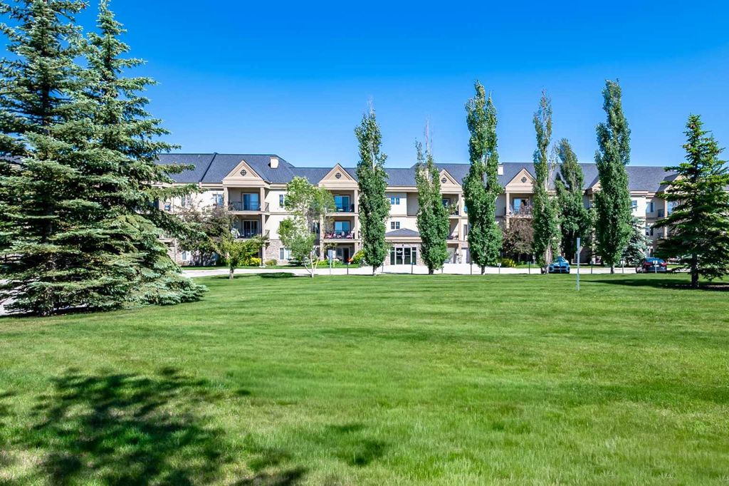 Photo of 52 Cranfield Link SE #333, Calgary, AB T3M 0N9 (MLS # A2325369)