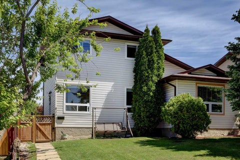 Photo of 8320 Centre Street NE, Calgary, AB T3K 1Y1 (MLS # A2321402)