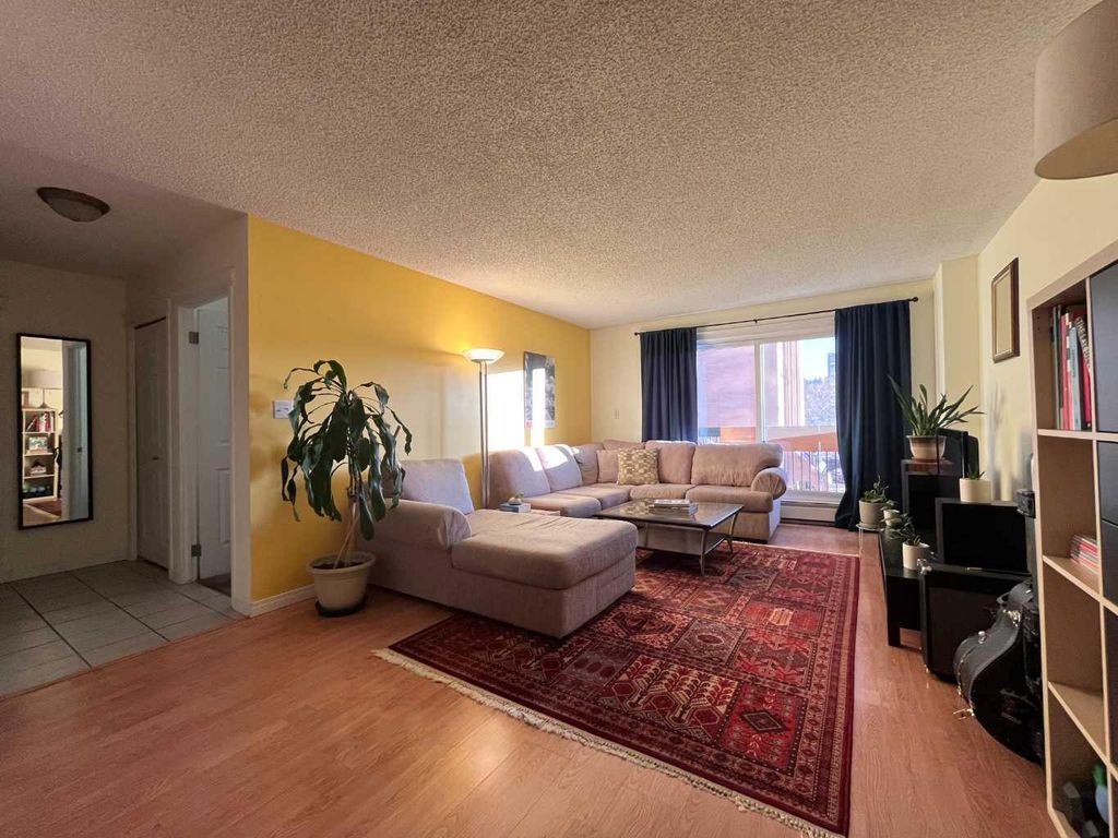 Photo of 1033 15 Avenue SW #305, Calgary, AB T2R 0S5 (MLS # A2282510)