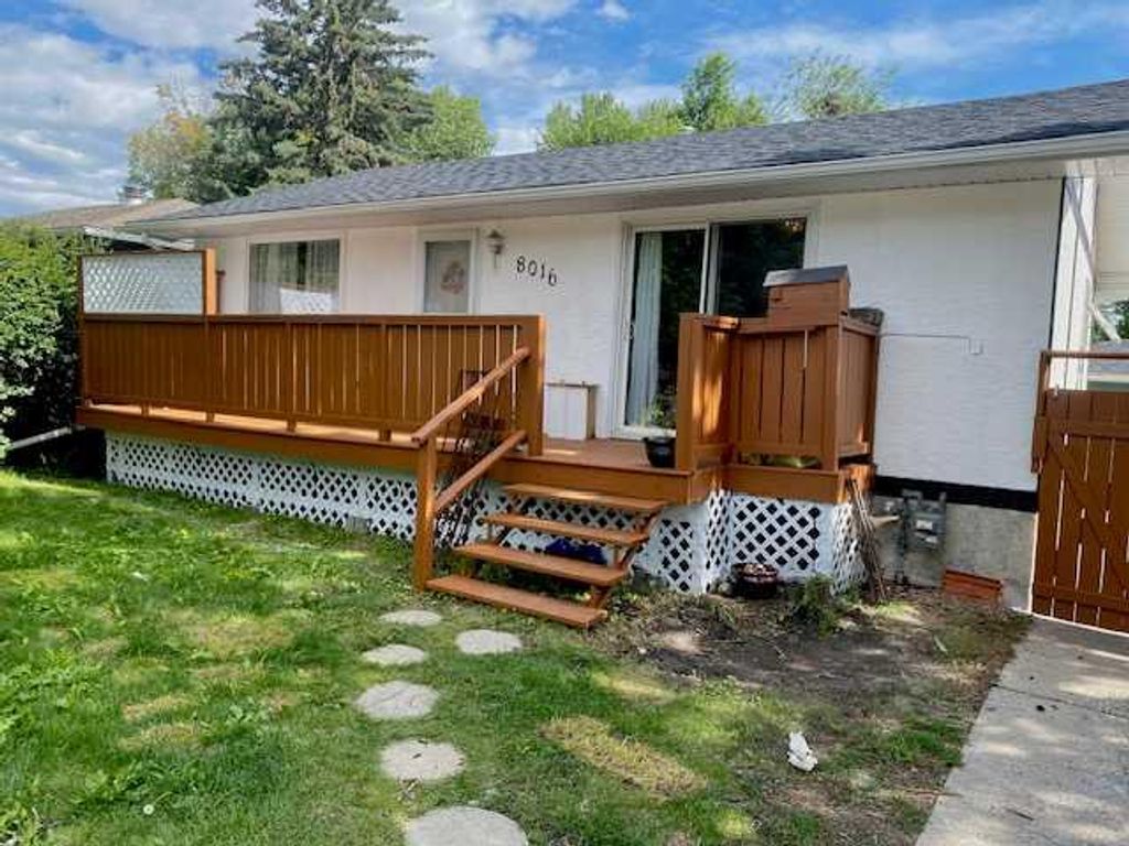 Photo of 8016 33 Avenue NW, Calgary, AB T3B 1L7 (MLS # A2312377)