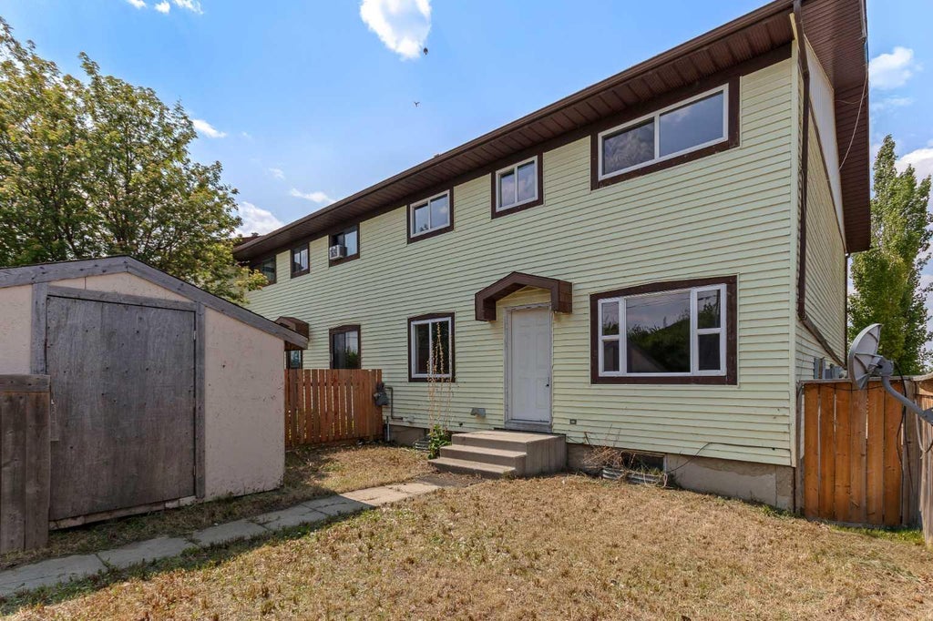 Photo of 19 Third Avenue SE #2, Marshall, SK S0M 1R0 (MLS # A2319315)