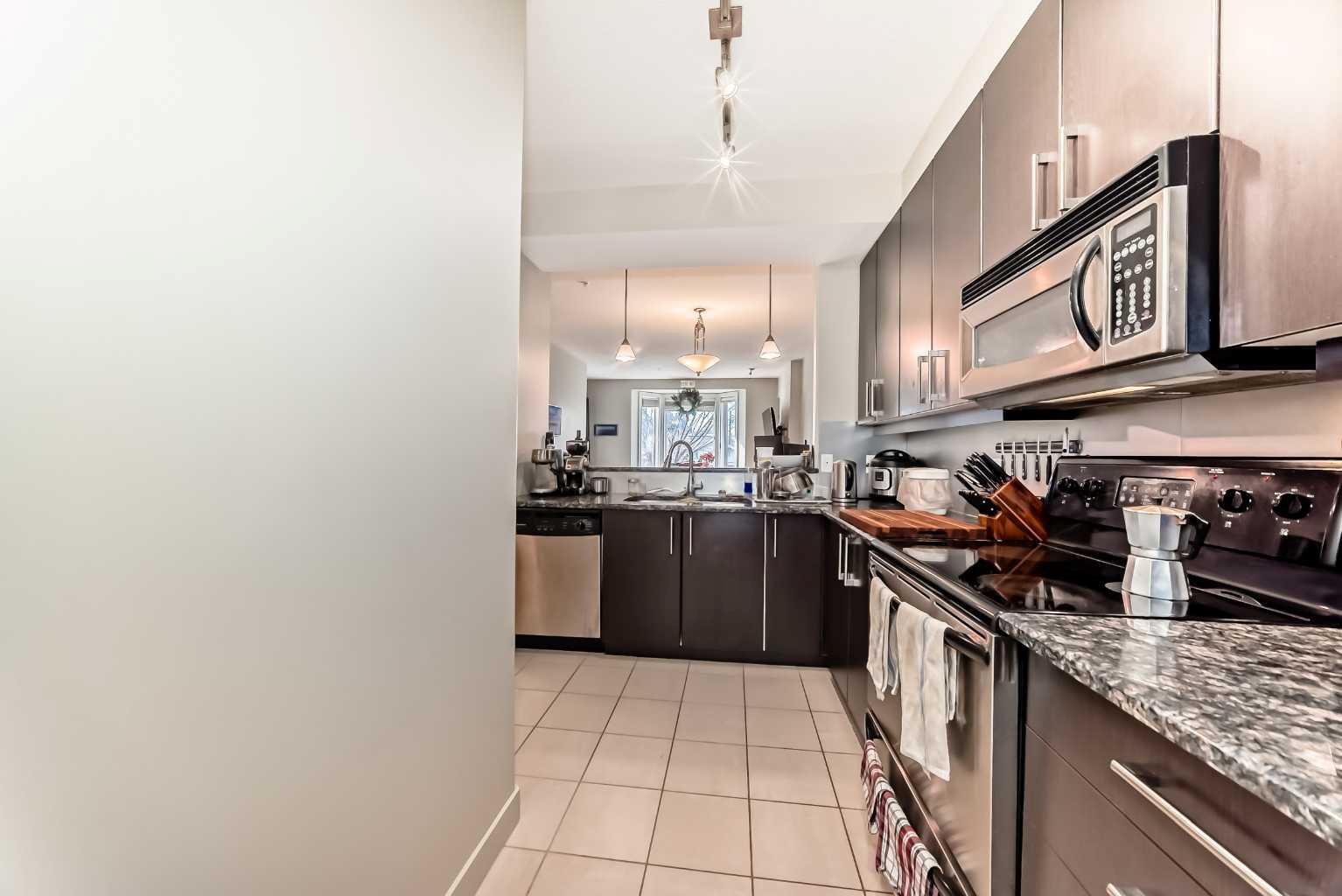 830 Centre Avenue NE 204