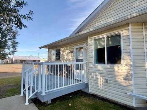 Photo of 4903 50 Street, Grimshaw, AB T0H 1W0 (MLS # A2351990)