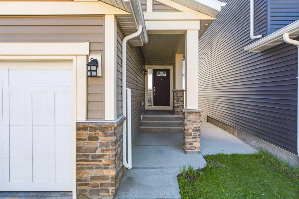 Photo of 1456 Livingston Way NE, Calgary, AB T3P 0Z4 (MLS # A2324677)