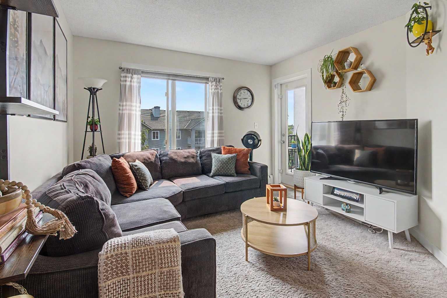 403 Mackenzie Way SW 3407