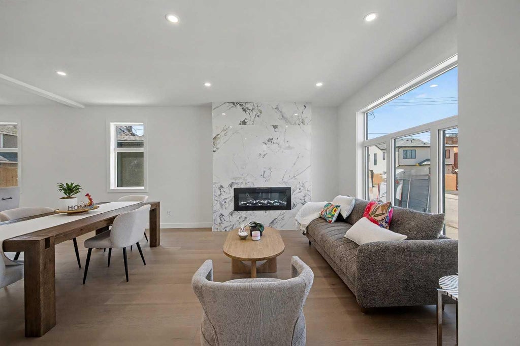 Photo of 753 Centre Avenue NE, Calgary, AB T2E 4B6 (MLS # A2346372)