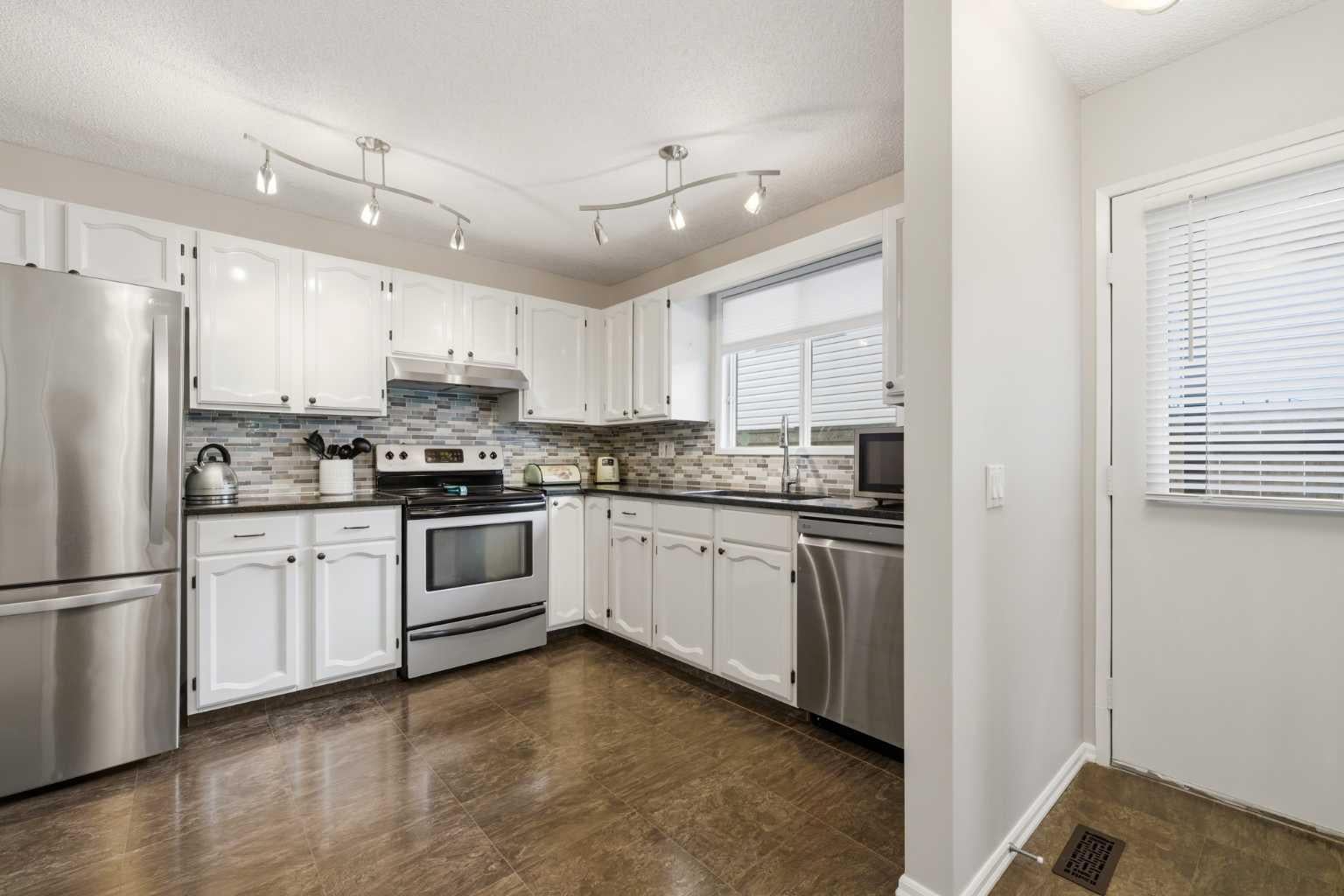 32 Beddington Rise NE
