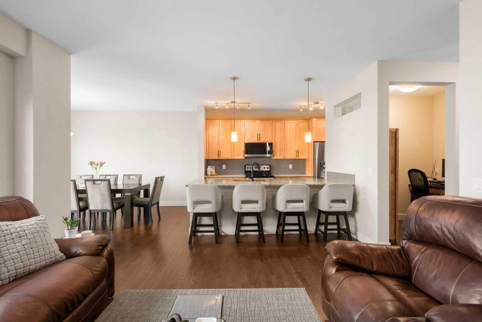 134 Masters Point SE