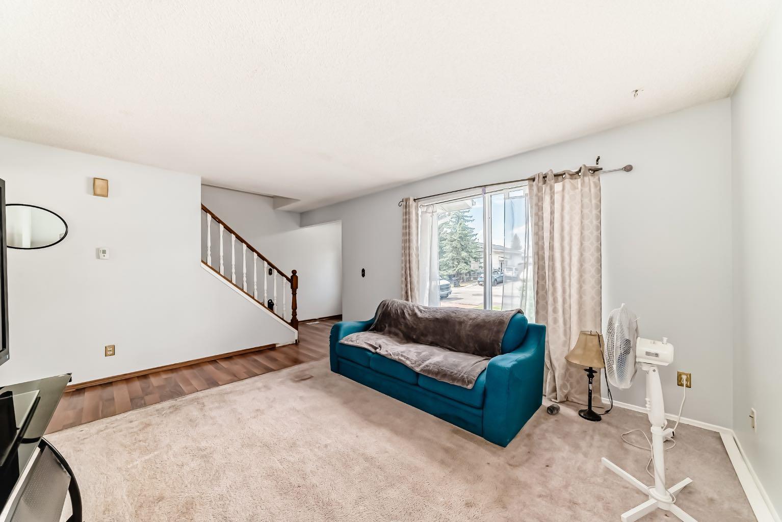 411 Abadan Place NE
