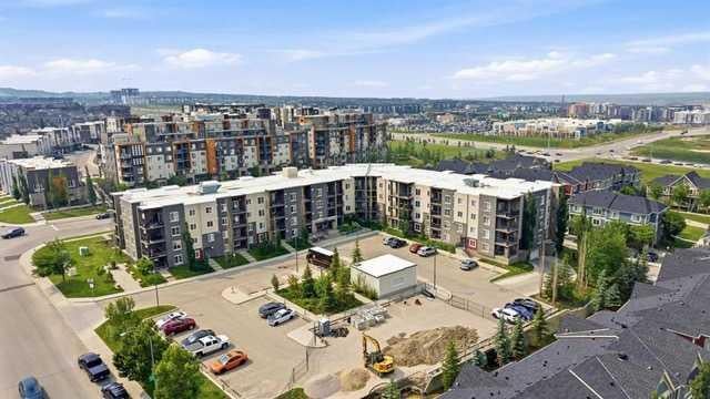195 Kincora Glen Road NW 404