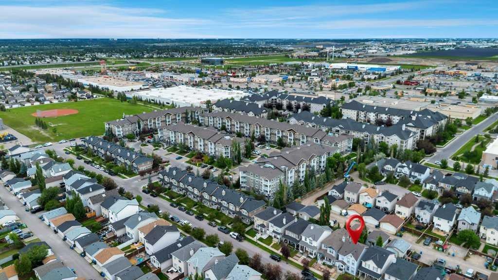 Photo of 175 Prestwick Villas SE, Calgary, AB T2Z 4S3 (MLS # A2329015)