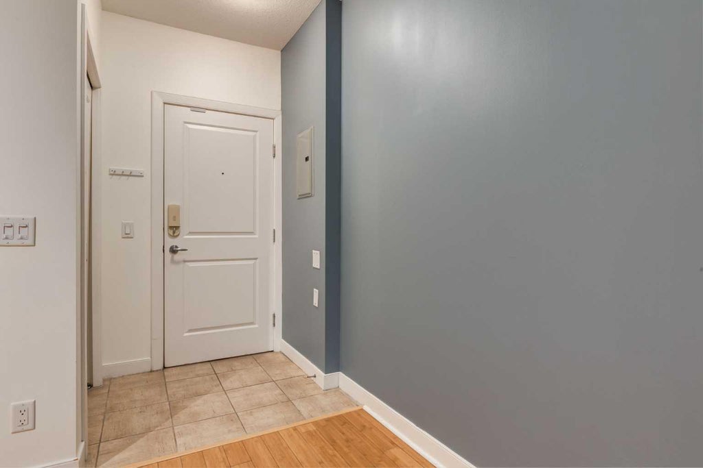 Photo of 328 21 Avenue SW #511, Calgary, AB T2S 0G8 (MLS # A2346353)