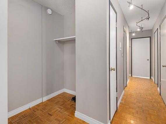 315 Heritage Drive SE 211