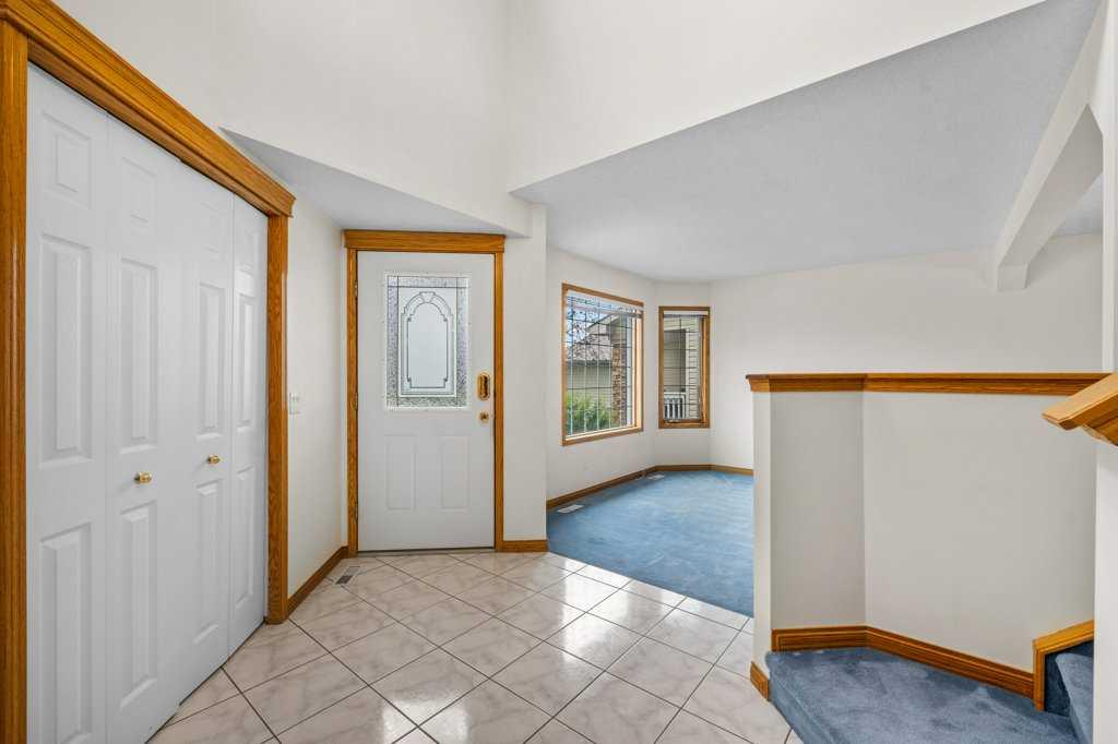 199 Valley Glen Heights NW