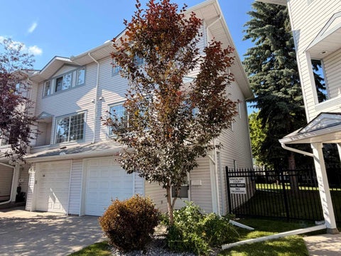 Photo of 52 Kingsland Court SW, Calgary, AB T2V 0S2 (MLS # A2303289)