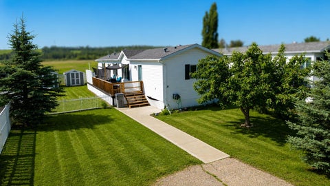 Photo of 21 Jackson Place, Whitecourt, AB T7S 1T7 (MLS # A2329350)