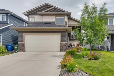 Photo of 73 Longmire Close, Red Deer, AB T4R 0T1 (MLS # A2329164)