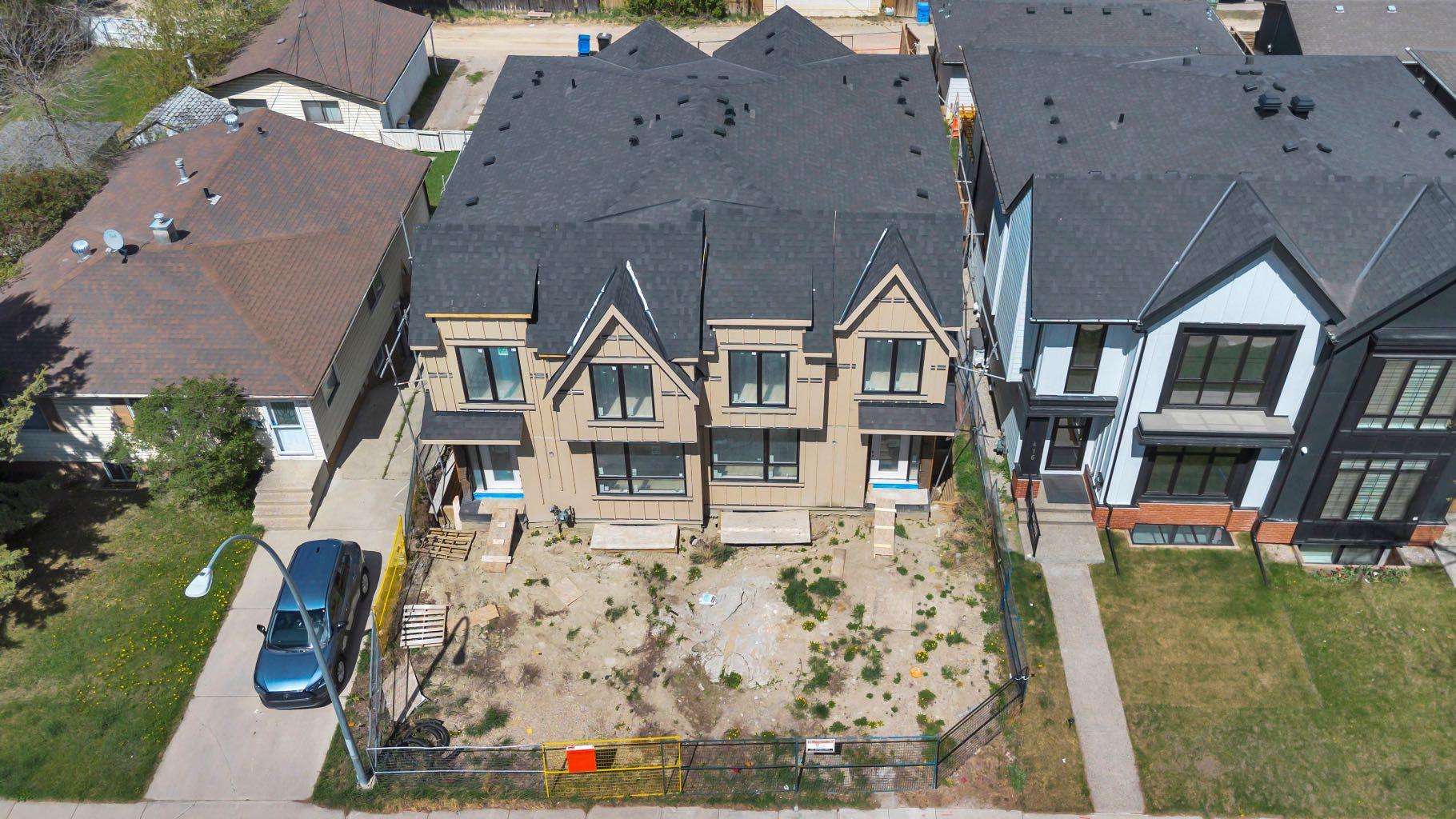 420 & 420B 32 Avenue NW