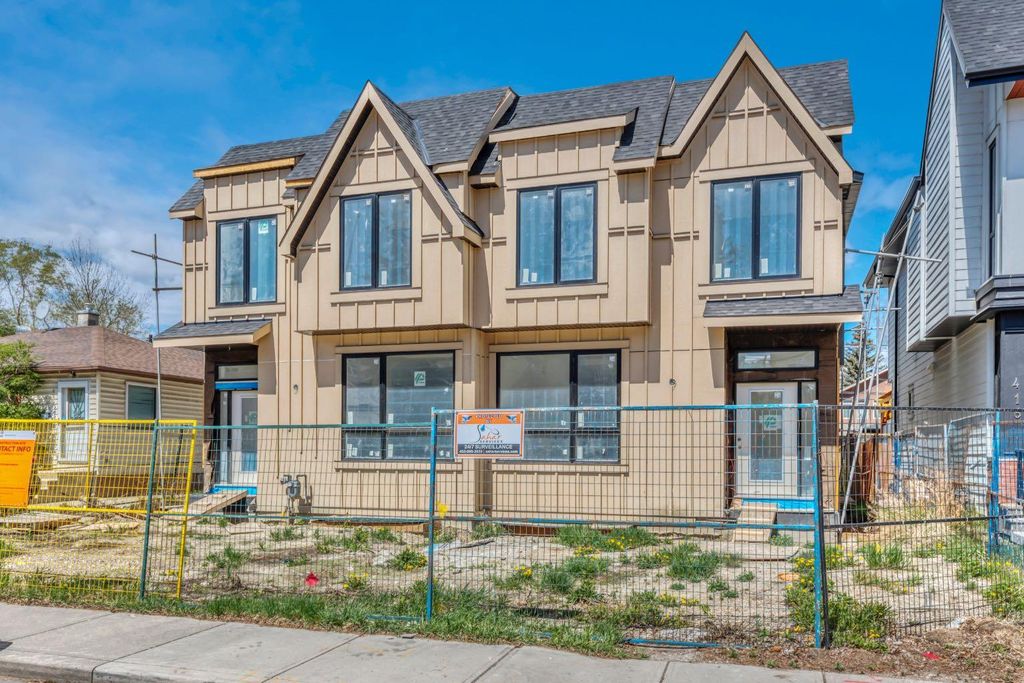 Photo of 420 &amp; 420B 32 Avenue NW, Calgary, AB T2M 2P9 (MLS # A2312126)