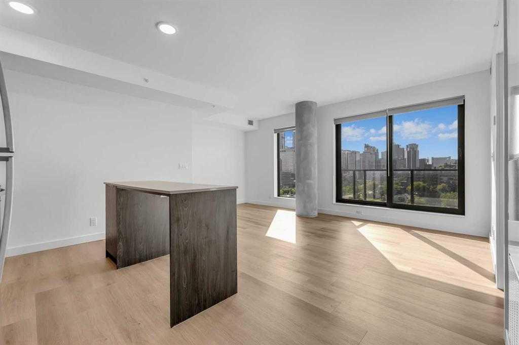 123 4 Street NE 1313