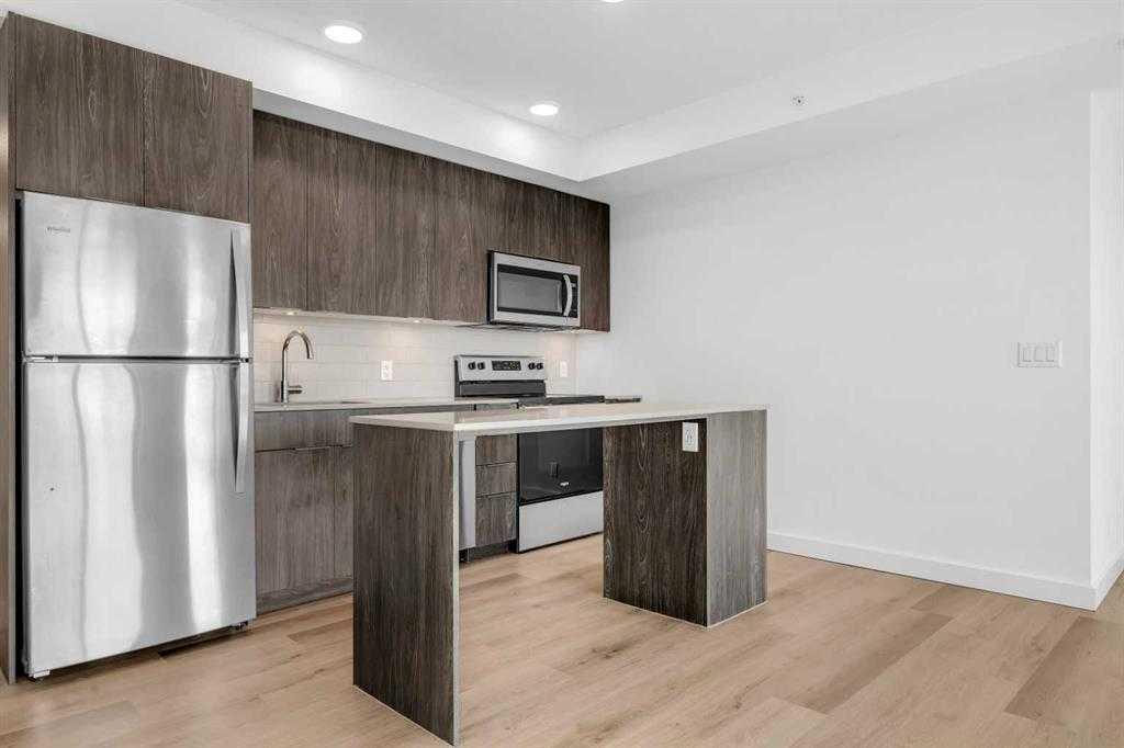 123 4 Street NE 1313