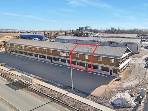 130 Canal Garden G Strathmore AB T1P 1Y4