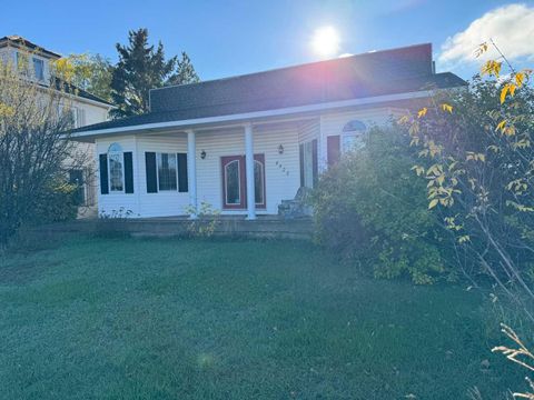 Photo of 4923 49 Street, Hardisty, AB T0B 1V0 (MLS # A2272458)