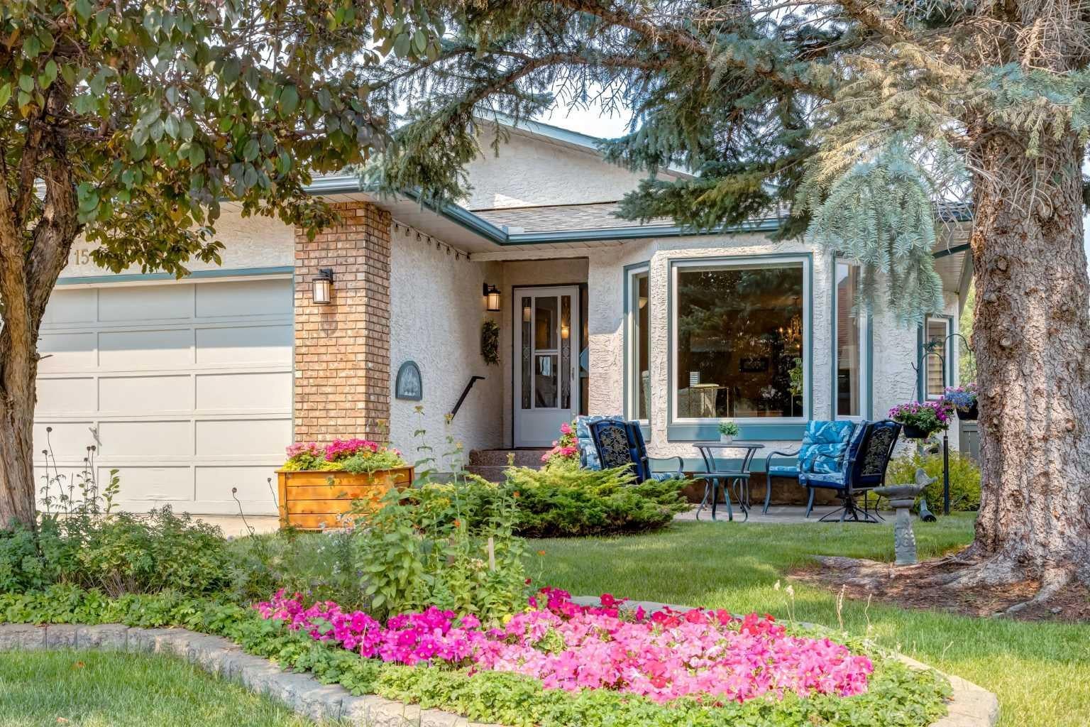 15 Sunrise Crescent SE