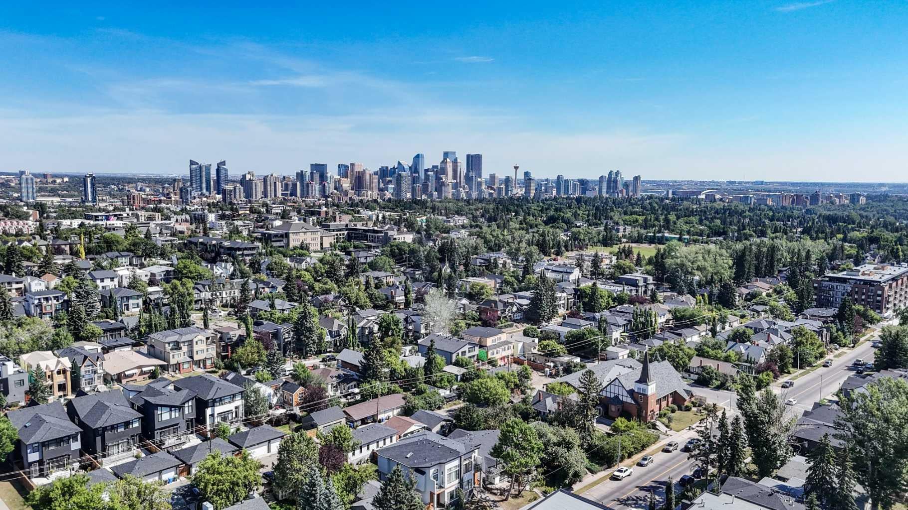 1811 34 Avenue SW 102