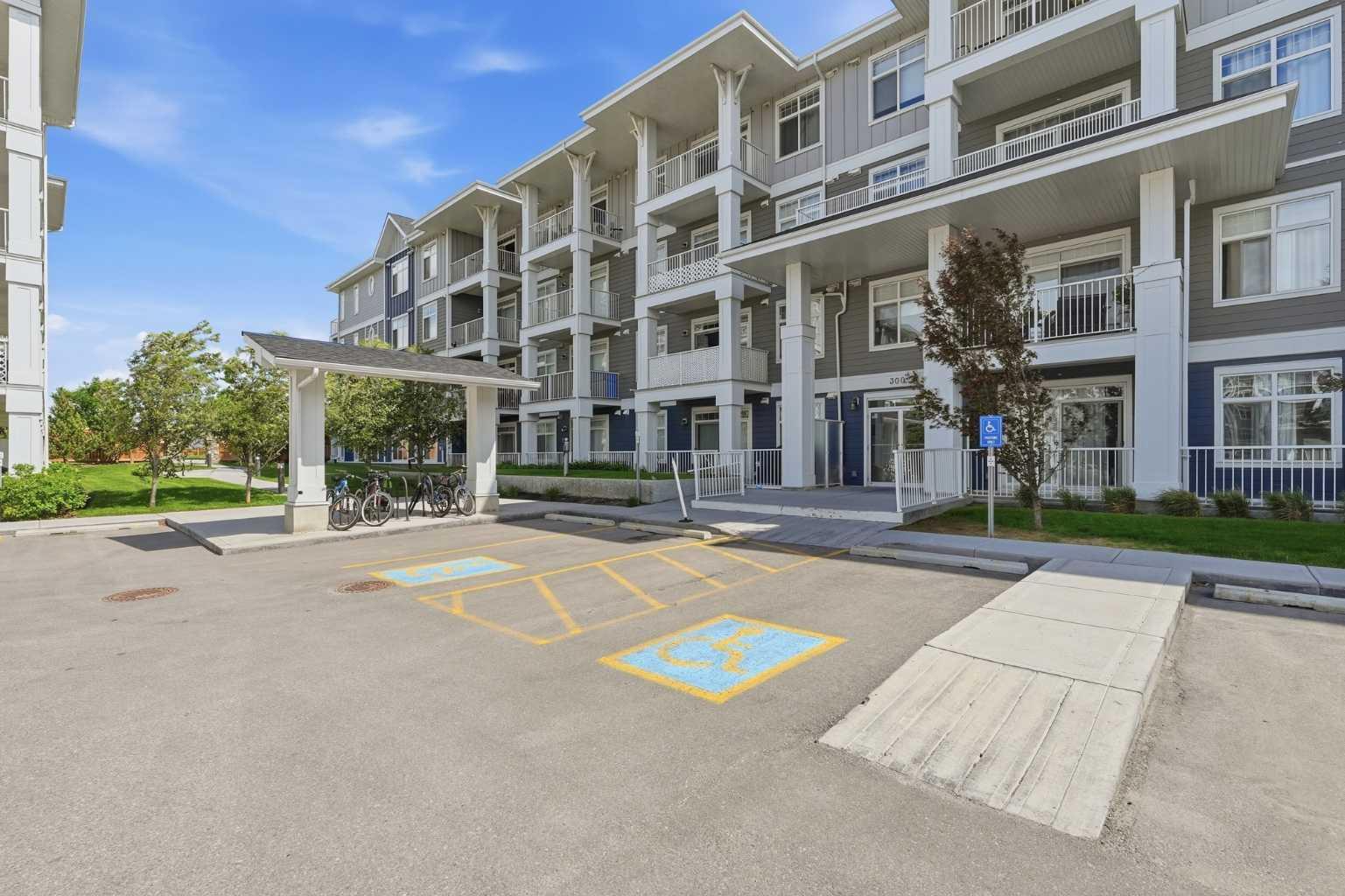 300 Auburn Meadows Common SE 114