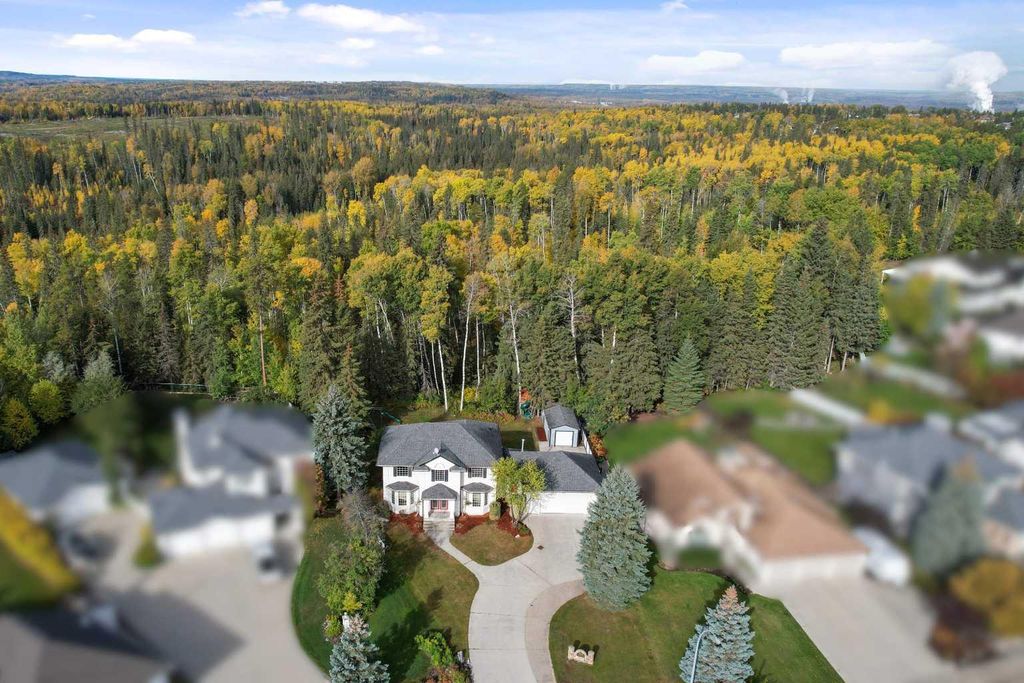 Photo of 101 Park Drive, Whitecourt, AB T7S 1S6 (MLS # A2264058)