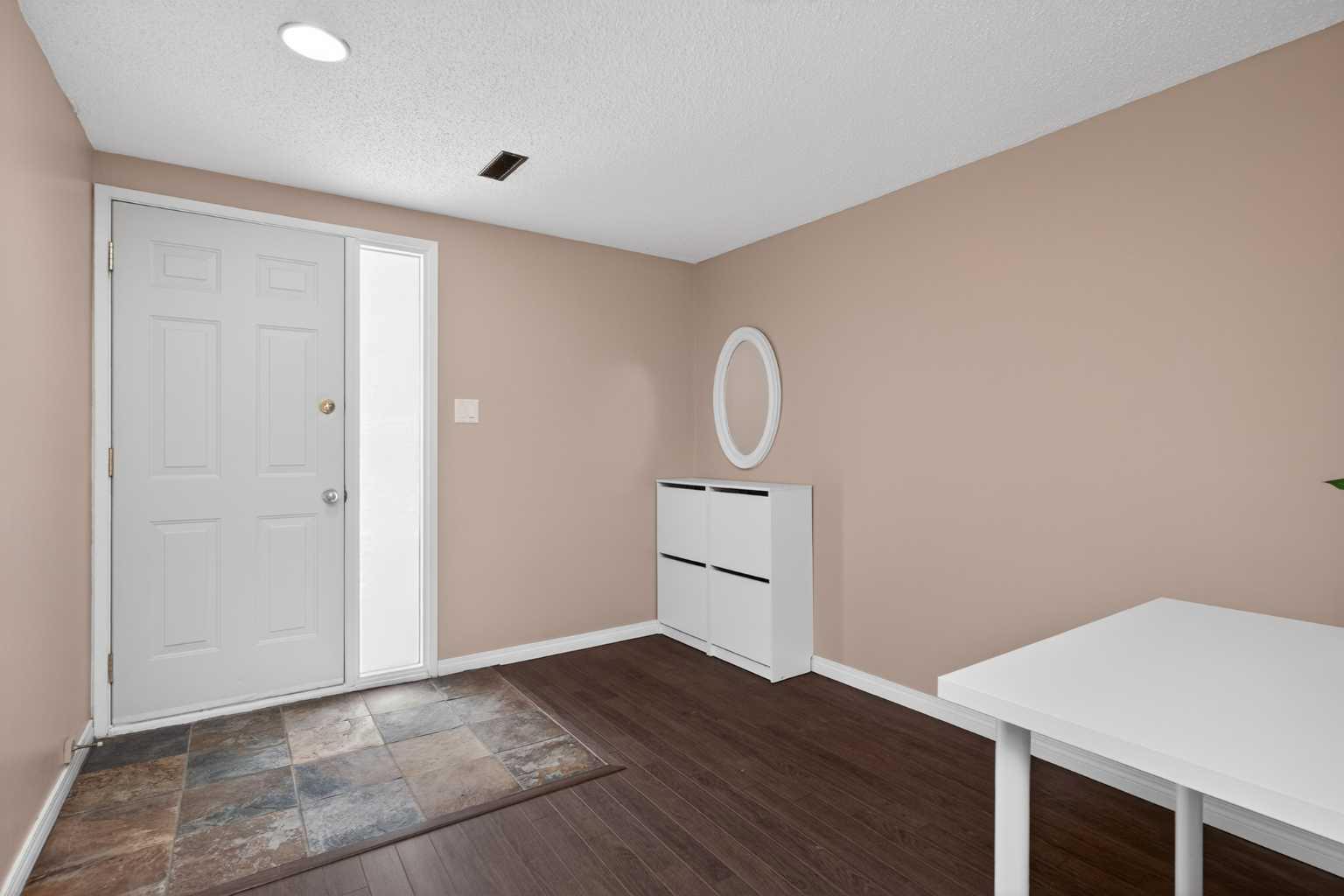 10304 Braeside Drive SW