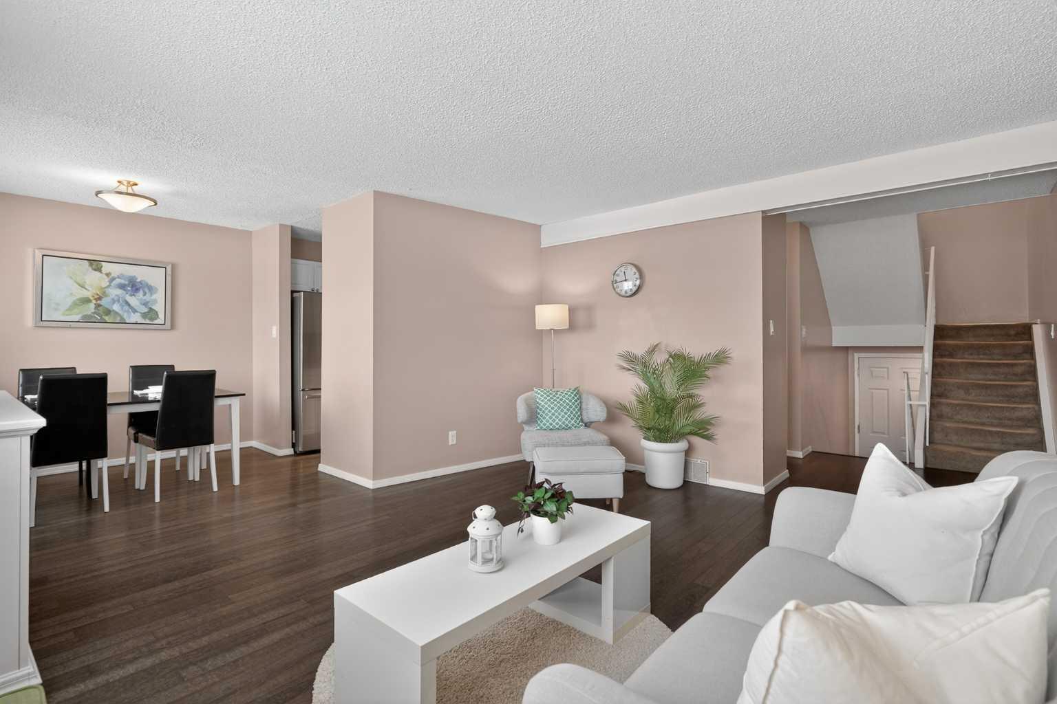 10304 Braeside Drive SW