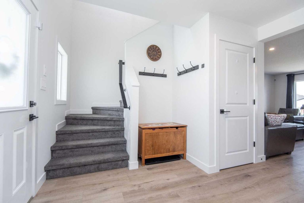 Photo of 30 Cascade Street, Blackfalds, AB T4M 0A8 (MLS # A2328934)