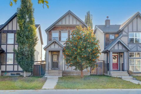 Photo of 152 New Brighton Grove SE, Calgary, AB T2Z 1G1 (MLS # A2268532)