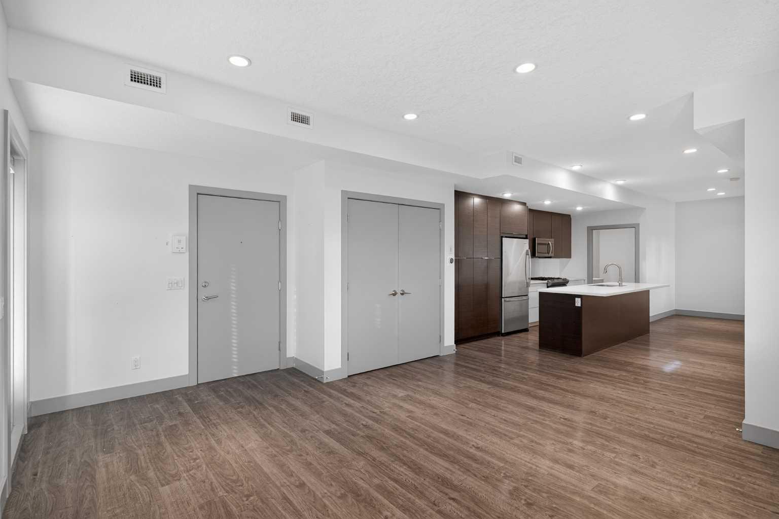 1707 27 Avenue SW 204