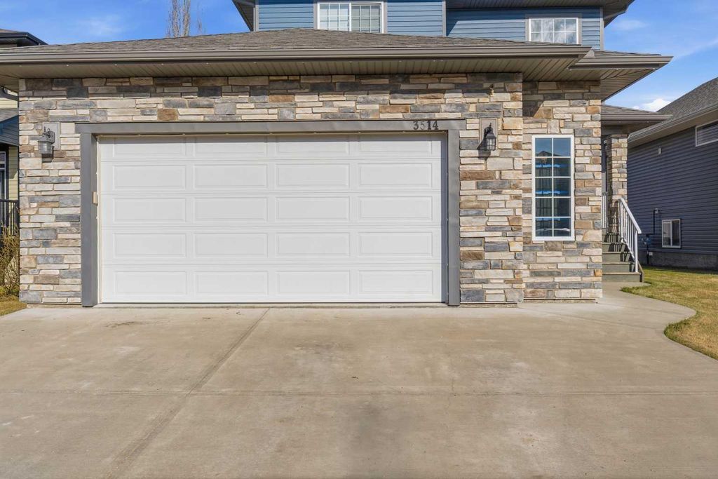 Photo of 3514 55 Avenue, Whitecourt, AB T7S 0C1 (MLS # A2309235)