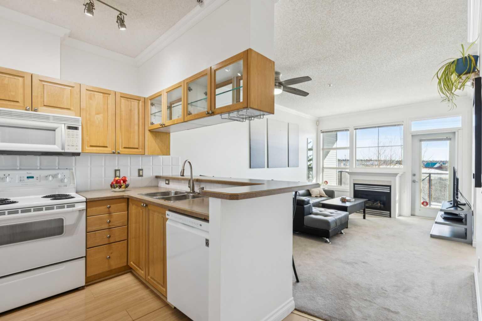 1010 Arbour Lake Road NW 2218