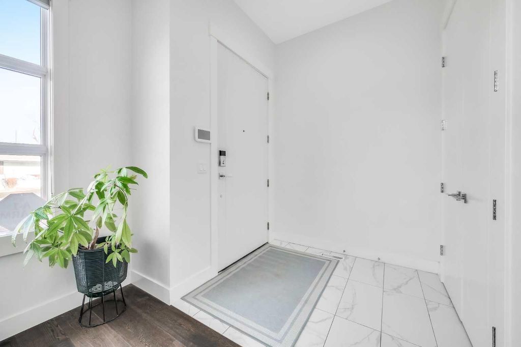 Photo of 2415 25 Avenue NW, Calgary, AB T2M 2C6 (MLS # A2280146)